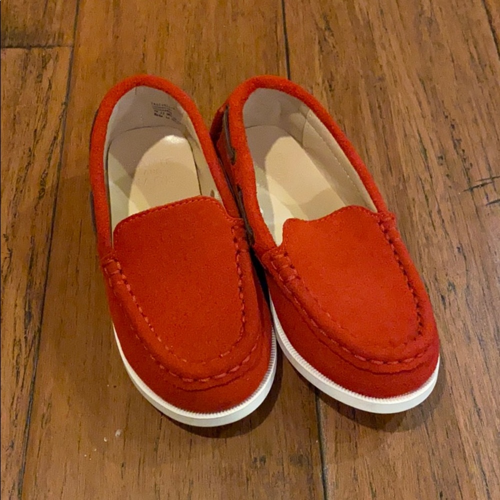 Size 9 suede driving loafers